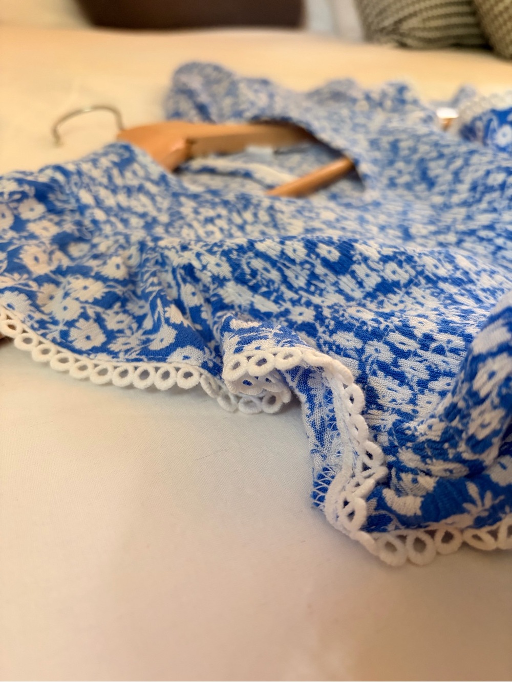 Lost + Wander Blue Floral Lace-Trim Skort